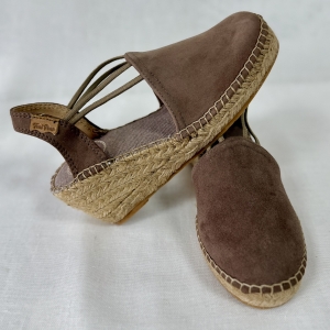 brązowe espadryle