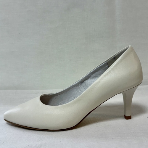 skórzane czółenko