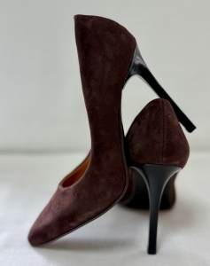 zamszowe szpilki 33