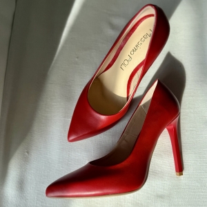 polskie czerwone szpilki massimo poli