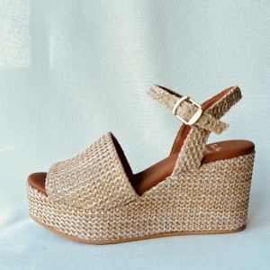 espadryle na koturnie