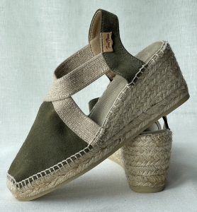 fashionable espadrilles
