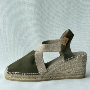 khaki espadrilles