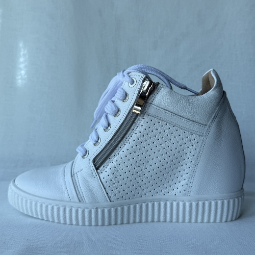 damskie sneakersy ze skóry białe